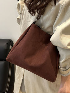 2025 New Velvet Underarm Wide Shoulder Strap Lazy Style Large Capacity Tote Bag Woolen Single Shoulder Bag for Women