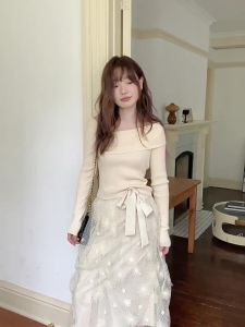 NIHAOKANONG | Áo Len Nữ Thu Dáng Ôm Cổ Bất Đối Xứng