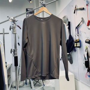 เสื้อยืดแขนยาวสำหรับผู้ชายสำหรับกิจกรรมกลางแจ้ง แห้งเร็ว ตัดเย็บแบบ 3 มิติ ตาข่าย พื้นผิว ระบายความชื้น ป้องกันไฟฟ้าสถิต คอกลม