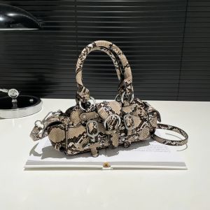 2025 New Hot Sale Snake Pattern PU Shoulder Bags Hasp & Zipper Stylish Design Punk Hot Girl Style Handbags for Women Fashionable