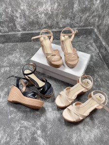 Giày sandal nữ đế xuồng vẫn cói FAROSA -K4 giày nữ quai chéo đế cao 9 phân siêu nhẹ êm chân