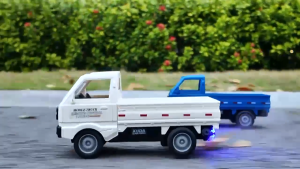 DOUBLE GREAT MAINAN REMOTE RC CARGO TRUCK CARRY PICK UP MINI 1:24