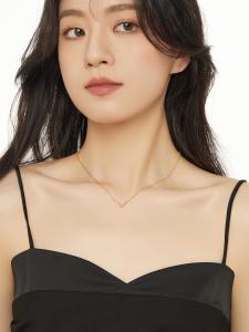 925 Sterling Silver Letter W Necklace Womens Elegant Fashion Jewelry Fine Design High-End Clavicle Chain Outburst