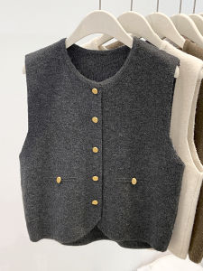 Retro Layered Knitted Vest Womens Fashion Age-Defying Outerwear Gold Button Cardigan Soft Cozy Spring 2025 Commute Style