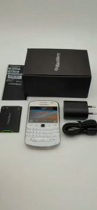Blackberry 9900ปลดล็อคต้นฉบับ3G QWERTY + หน้าจอสัมผัส2.8 WiFi 5.0MP 8GB โทรศัพท์มือถือรอม