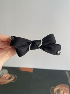 Elegant Black Butterfly Knot Hair Clip Fashionable Half-Up Hairpin Stylish Hair Accessory for Women Satin Material Spring Clamp