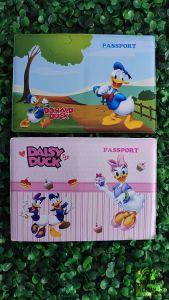 Cover Passport Karakter Donald dan Daisy Duck Sampul Buku Paspor Case Holder Document Travelling Organizer