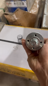 Chuột đề lai tàu 12v 24v dùng cho xe ô tô ben xe thùng đề lai cong