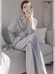 QFN | Bộ Áo Sơ Mi Đơn Giản Phù Hợp Slim-fitting Stripe