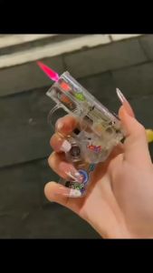 Bật Lửa Gas Mô Hình Sung Kết Hợp Con Quay Có Đèn Led Nhấp Nháy ( Xài Gas - Lửa Khò 1 Tia Mạnh Mẽ)