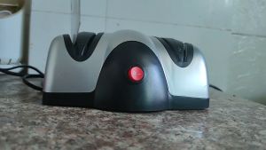 MÁY MÀI DAO ĐIỆN 220V Electric Knife - EuroHome