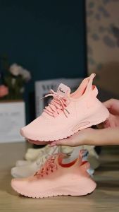 Giày Nữ Mùa Mới Giày Chạy Bộ Nhẹ Màu Trơn Giày Thể Thao Đơn Giày Thường Giày Nữ Bốn Mùa Dễ Phối