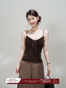 THROUS | Áo Sơ Mi V-Neck Không Tay Có Nếp Nhăn