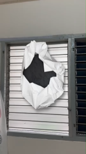 ฟิล์มกระจกบ้าน ลายดำทึบ ฟิล์มติดกระจกสุญญากาศ ฟิล์มตกแต่งกระจก กันแสงแดดได้100% มีหลายขนาด