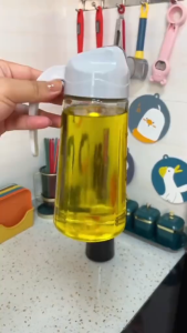 Botol Minyak Kaca 630ML Tempat Minyak Praktis Tutup Anti Tumpah Wadah Minyak Bumbu Cairan Kaca Food Grade