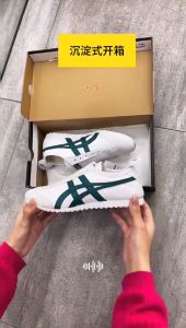 2024 Original Tiger Shoes Mens and Womens Fashion Versatile Sports Shoes Classic Versatile Casual Shoes Soft and Comfortable Canvas Shoes White/Dark Green