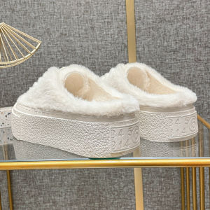 Womens Thick Bottom Fur Slippers Indoor Outdoor Wear Autumn Winter High Sensation Heightening Fur Shoes White Fluffy Shoes