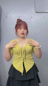 Áo thun croptop bigsize nữ tà nhọn cổ rút dây ở giữa tôn vòng một Áo phông phom rộng chất gân tăm BIGSIZE CÔ NHỎ - G42