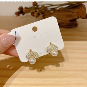 ต่างหูไข่มุกสไตล์เกาหลีแบบอเนกประสงค์ จี้ไข่มุกเงิน 925 เข็มประดับใบไม้ ต่างหูทรงสามเหลี่ยม อุปกรณ์เสริมแฟชั่น
