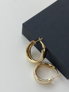 Simplified Exaggerated Wide Circle Metal Ear Cuff Personality Stud Earrings Fashionable Jewelry for Men And Women