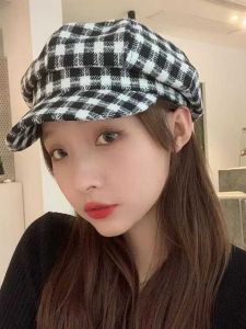 British Retro Octagonal Hat Womens Fall and Winter Small Gingham Newsboy Cap Thermal and Windproof Easiest for Match Casual Beret Painter Hat