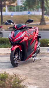 Skotlet Merah Metalik SuperGlossy Stiker Candy Cover Body Sepeda Motor Vespa Sport Anti Gores