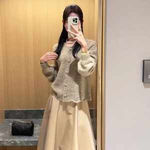 YUEZHONGWEI | Light Elegant Round Neck Lazy Style Knit Cardigan
