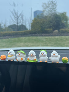 Cute Little Yellow Duck Car Interior Dashboard Cartoon Animal Decorations Girls Car Accessories Leaf Shape Stress Relief