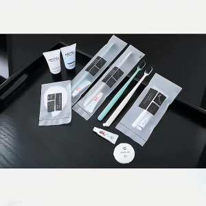 Disposable Toothbrush + Toothpaste Set Comb Slipper Towel Shower Gel Body wash Shower Cap Shampoo Razor Hotel pillow Airbnb Homestay Berus Gigi tuala mandi  Sleeping Bag Non-Woven Sheets Towel Business Trip Supplies Beg Tidur Pakai buang Camping