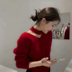 LIRUSHAN | Small Size Red V-Neck Knit Sweater