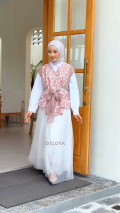 Delova Wardrobe - Puspita Blouse Batik