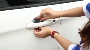 【B236 READY STOCK】Car Door Handle Reflective Sticker Car Door Wrist Protection Pad Anti Scratch Protective Sticker