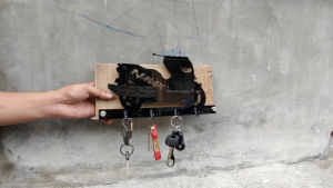 key holder nmax/3mm acrylic laser cut