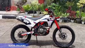 Stiker Decal Kawasaki KLX Body Gordon Motif Supermoto Putih Hitam