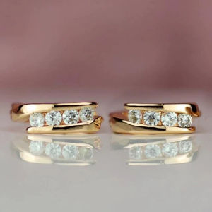 Huitan Temperament Womens Circle Earrings Gold Color Low-key Daily Wearable Versatile Hoop Earrings for Female Classic Jewelry