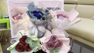 Bó hoa nhũ 3 bông kèm túi quà