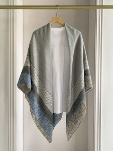 ผ้าพันคอไหมลายสก็อตขนาดเล็กสำหรับผู้หญิงในฤดูร้อน ผ้าพันคอแบบบาง ป้องกันแสงแดด ผ้าคลุมไหล่แบบยาวสำหรับใช้ในห้องปรับอากาศ ผ้าคลุมไหล่แบบสวมสบาย