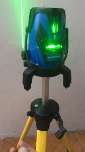 Máy bắn cốt máy bắn laser máy cân mực 5 tia NAVARA - Có thể dùng pin tiểu - Bảo hành chính hãng 6 tháng