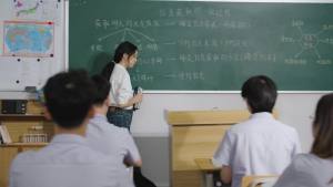 เครื่องขยายเสียงแบบพกพาขนาดเล็ก WA1 7RYMS พร้อมไมค์สำหรับสอนชุดหูฟังไมโครโฟนไร้สาย2.4G สำหรับครูโทรโข่งบูสเตอร์สำหรับไกด์ปาร์ตี้การบรรยายการส่งเสริมการฝึกอบรม