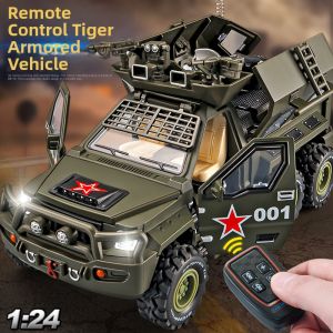 Remote Control Sound and Light Simulation 1/24 Scale Armored Car Model