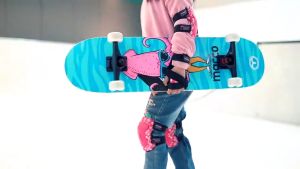 IMUTO Kids Skateboard with LED Lights - Durable Beginner-friendly 4-Wheel Longboard with Maple Deck and Smooth PVC Wheels