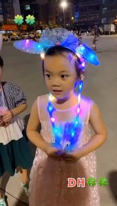 Bờm tai thỏ Phát Sáng Lấp lánh phối nơ xinh xắn - Cài Led Thỏ Bóp Giật Tai