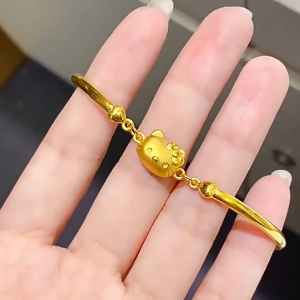 SHENHAO2🎀 สร้อยข้อมือแมว ดีไซน์เก๋ไก๋ หรูหรา ของขวัญวันเกิดสำหรับแฟนสาว สร้อยข้อมือแฟชั่น สร้อยข้อมือผู้หญิง สร้อยข้อมือสัตว์