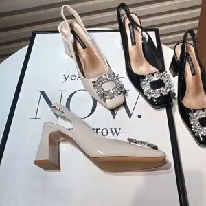 New trend รองเท้าแตะส้นเตารีดผู้หญิง ฝังพลอยเทียม รองเท้าส้นสูงแฟชั่น ส้นหนา3.15นิ้ว ฝีมือประณีตสวมใส่สบายไม่เจ็บเท้า