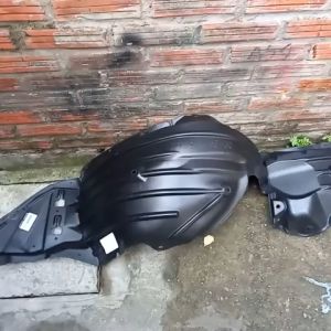 CHẮN BÙN LÒNG DÈ/VÈ TRƯỚC MAZDA3 ĐỜI 2015-2019 .XỊN