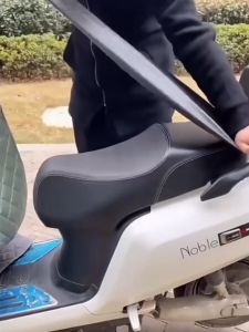 ผ้าหุ้มเบาโฆษณา กันน้ำ กันแดด หุ้มเบาโฆษณารถมอไซค์ CNC-947