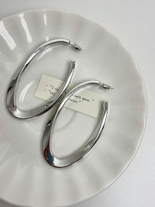 Retro Metal Minimalist Womens Earrings Geometric Elegant Luxury Small Luxury High-End Feelings Large Hoop Earrings Trendy