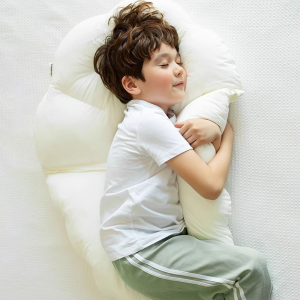 Baby Pillows: Shaping Styling & Anti-Rollover Solutions for 2-6 Year Olds