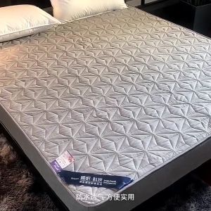 Waterproof Mattress Protector Bed Sheet Pads Bed Cover Water Proof Bedsheet Queen Size Bed Sheet Queen/King/Single