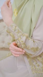 Haitwo Emerald 024 Gamis Kondangan Blue Pink Cream Gold Tulle Bordir Reina Crepe Variasi Tali Layer
